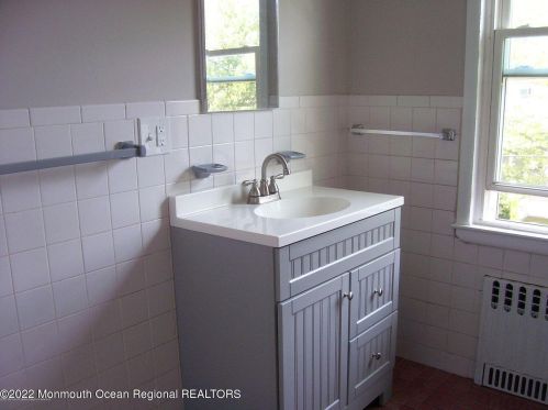 600 3rd Ave, Tinton Falls NJ  07712-5931 exterior