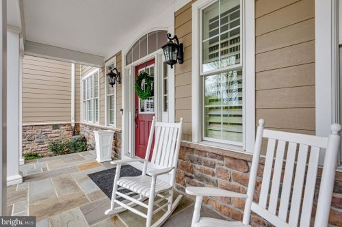 307 Bonheur Ave, Gambrills, MD 21054-1143