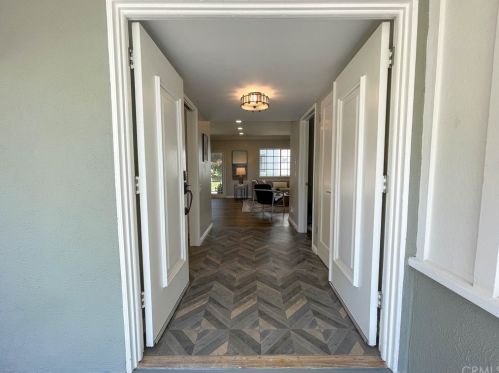 3545 El Caminito, Glendale, CA 91214-1853