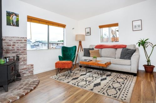1021 San Juan St, Oceanside, CA 92058-1118