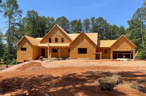 201 Seldom Seen Trl, Holly Springs, GA 30115-8479