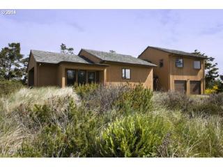 89808 Surf Pines Landing Dr, Warrenton, OR 97146-7122