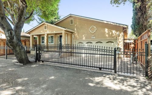 431 Runnymede St, Palo Alto, CA 94303-1557