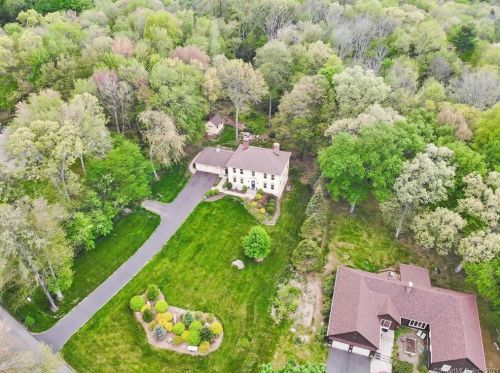 57 Chapman Dr, Glastonbury, CT 06033-2729