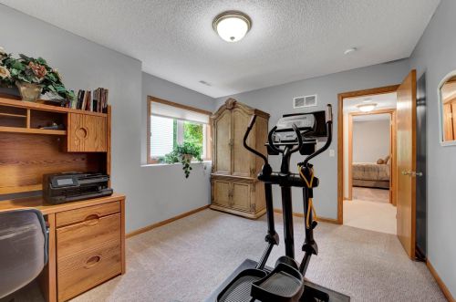 731 Heron Ave, Saint Paul MN  55128-5384 exterior