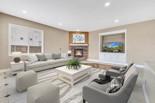 17653 Cedarwood Dr, Riverside CA  92503-7038 exterior