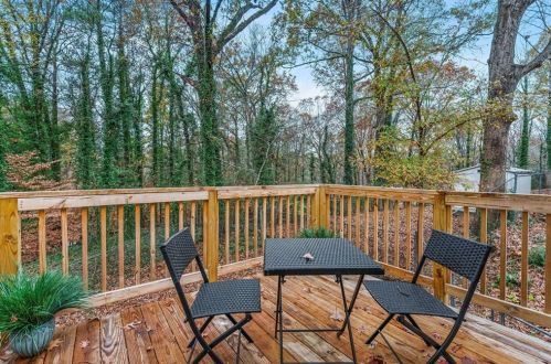 782 Magna Carta Dr, Atlanta GA  30318-6058 exterior