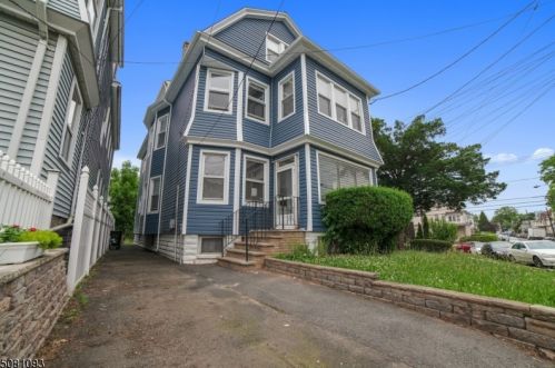 53 Frederick Ter, Irvington, NJ 07111-1318