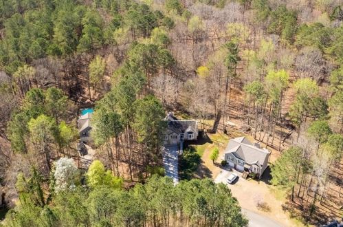 317 Allatoona Shores Dr, Holly Springs GA  30114-8598 exterior