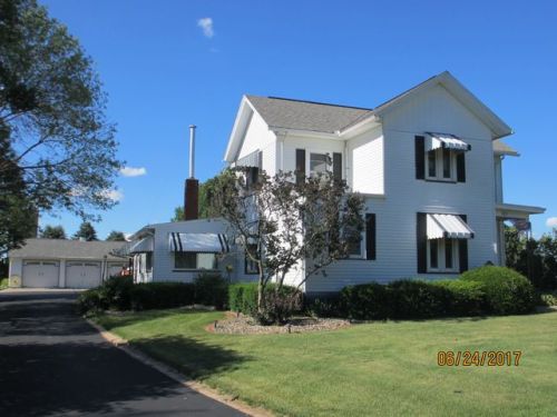 101 Ontario St, Oneida, IL 61467-9488