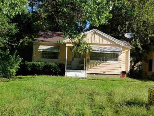 2131 Butler St, Peoria, IL 61605-1502