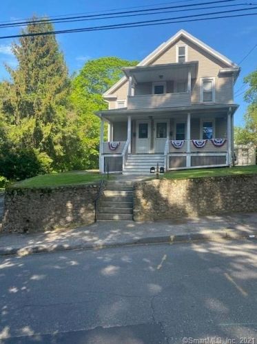 8 North Ave, Derby CT  06418-1619 exterior