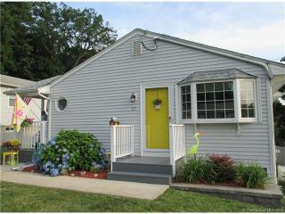 27 Parkview St, Meriden CT  06451-5232 exterior