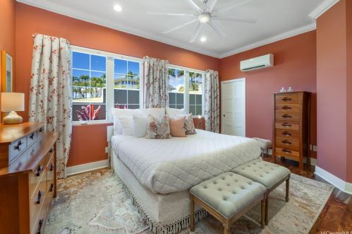114 Kokololio Pl, Honolulu HI  96821-2562 exterior