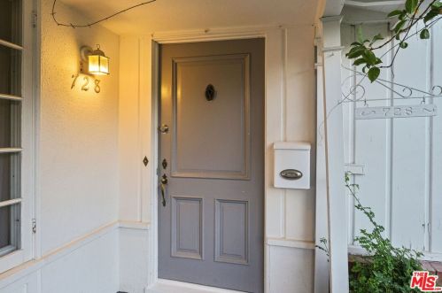 728 26th St, Santa Monica CA  90402-3150 exterior