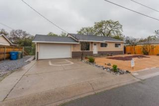 4510 Meadow Ln, Redding, CA 96001-4033