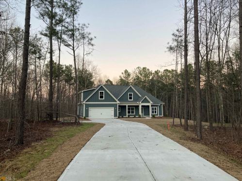 1511 Aqua Rd, Madison, GA 30650-4953