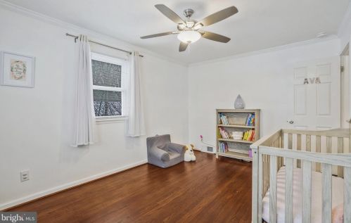 7604 Gresham St, Springfield VA  22151-2933 exterior