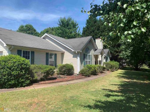 35 Hedgerose Dr, Newnan, GA 30265-2281