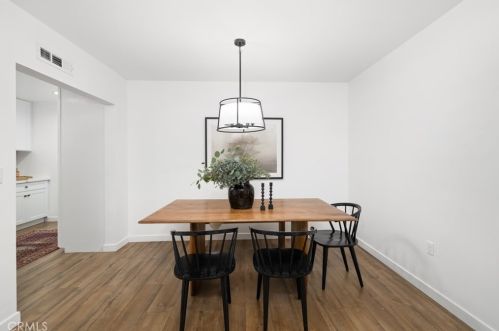 11609 Atkinson Ave, Hawthorne CA  90250-1827 exterior