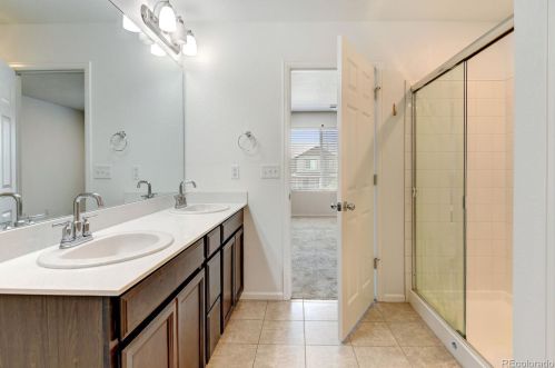 21543 59th Pl, Denver CO  80019-6614 exterior