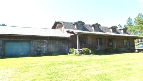 381 Luse Rd, Benton, MS 39039-8127
