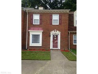 8 Colonial Way, Chesapeake, VA 23325-4700