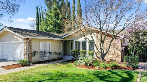 3621 Beyer Park Dr, Modesto, CA 95355-1355
