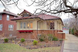 269 Gage Rd, North Riverside, IL 60546-2348