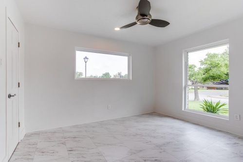 7208 Fernmeadow Dr, Dallas TX 75248-5605 exterior