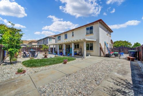 5077 Ellis Godfrey Dr, Fairfield CA  94533-8959 exterior