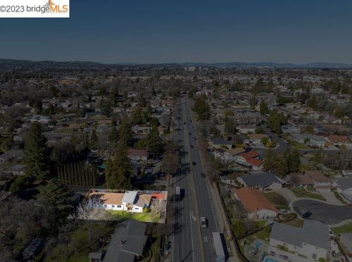 1005 Oak Grove Rd, Concord CA  94518-3004 exterior