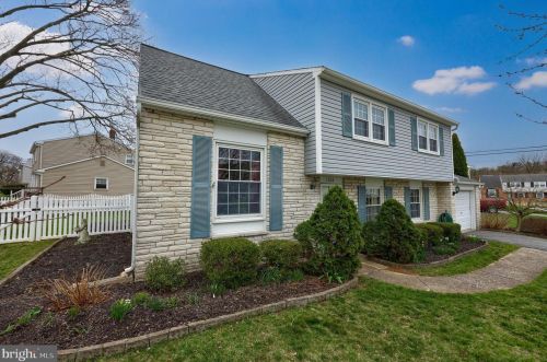 1604 Robert Rd, Lancaster PA  17601-5635 exterior