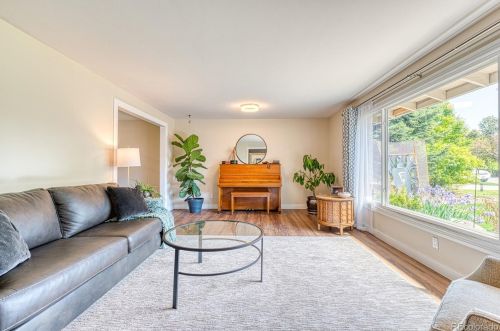 6385 Pontiac Ct, Englewood, CO 80111-4602