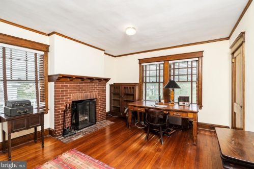8 Princeton Ave, Princeton NJ  08540-5236 exterior