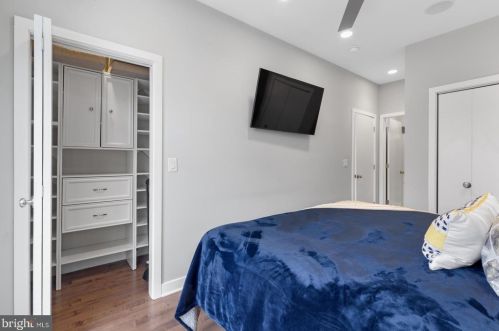 1334 Colorado St, Philadelphia PA  19146-4705 exterior