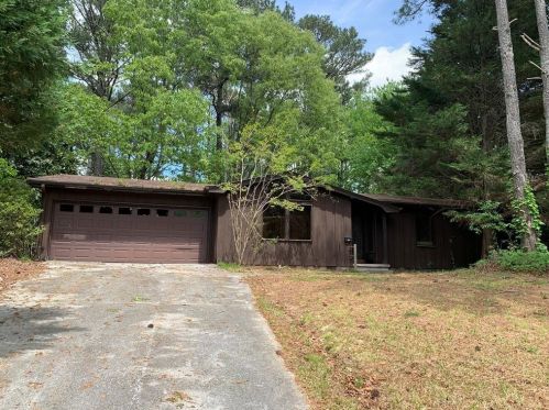 1288 Country Lane Dr, Conyers, GA 30012-2202