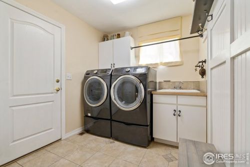 5423 Hunter Dr, Fort Collins CO  80528-9391 exterior