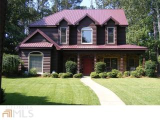 207 Providence Point Ln, Hartwell, GA 30643-8071