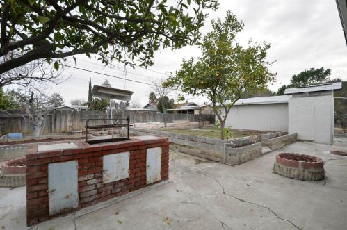 842 Vermont Ave, Los Banos CA 93635-3316 exterior