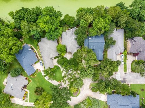 5968 Riverbend Pl, Fort Worth TX  76112-1064 exterior