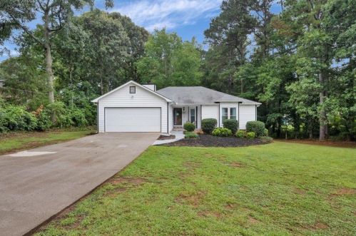 190 Helen Ln, Stockbridge, GA 30281-6041