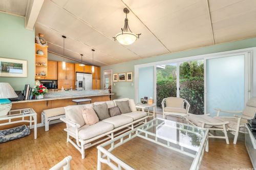 321 Halemaumau Pl, Honolulu HI  96821-2107 exterior