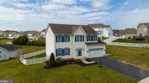 30 Alpine Dr, York, PA 17408-6350