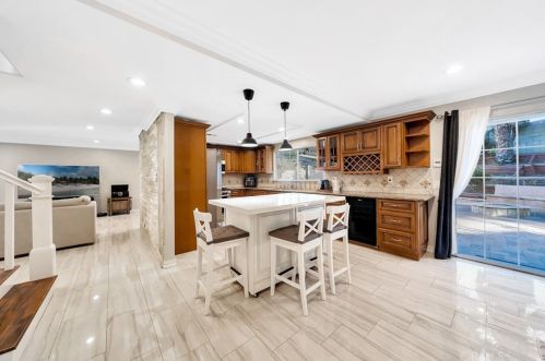 120 Wade Cir, Anaheim CA 92807-3119 exterior