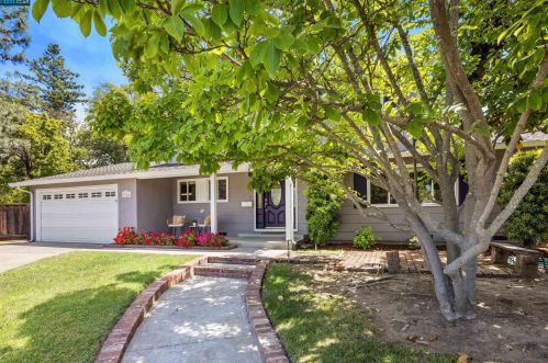 726 San Ardo Ct, Concord, CA 94518-2302