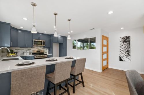 15374 Midcrest Dr, Whittier CA  90604-2336 exterior