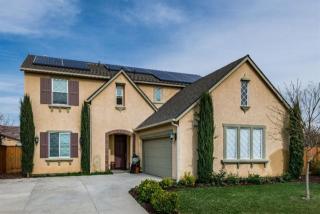 1607 Connery Ln, Clovis, CA 93619-5126