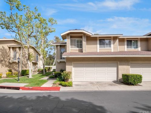21122 Castleview, El Toro, CA 92630-7248