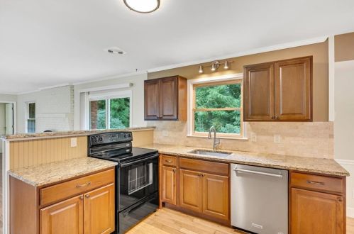 2792 Fontainebleau Dr, Atlanta GA  30360-1257 exterior